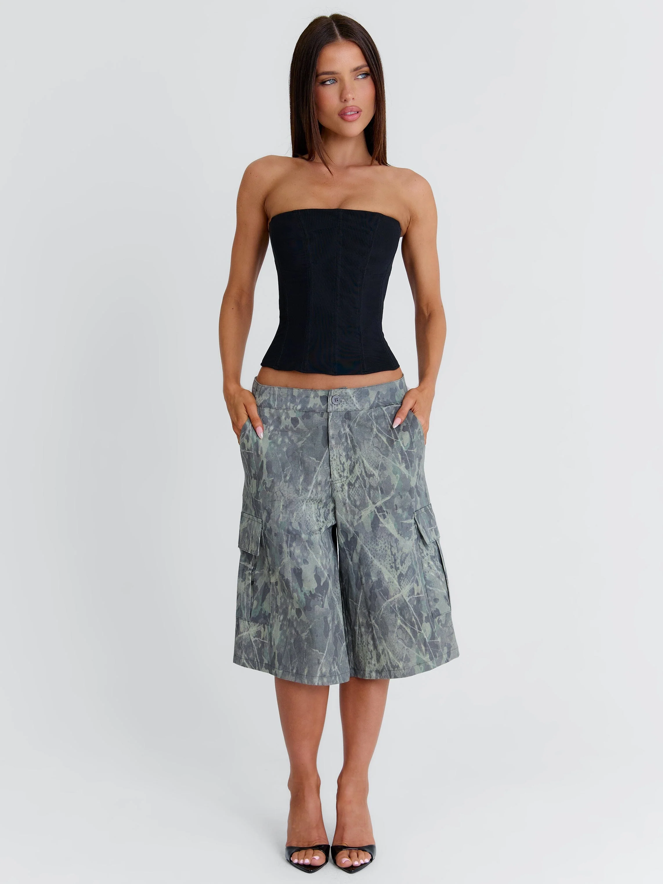 BETH SHORTS NURTURE - Image 2